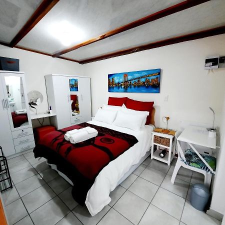 Cape Cozy Cottages เคปทาวน์ ภายนอก รูปภาพ