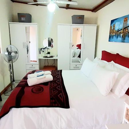 Cape Cozy Cottages เคปทาวน์ ภายนอก รูปภาพ
