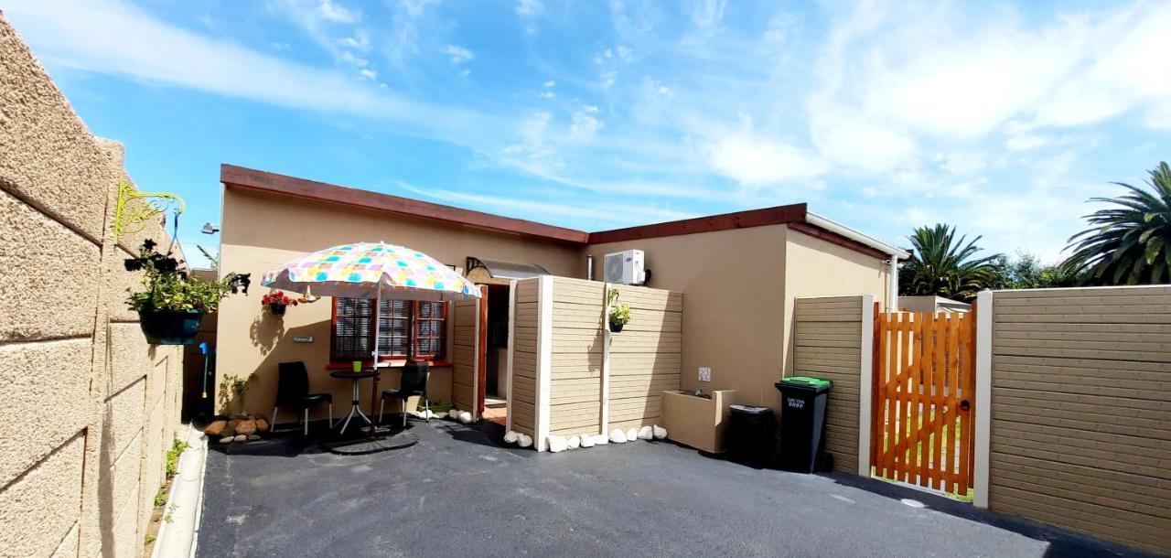 Cape Cozy Cottages เคปทาวน์ ภายนอก รูปภาพ