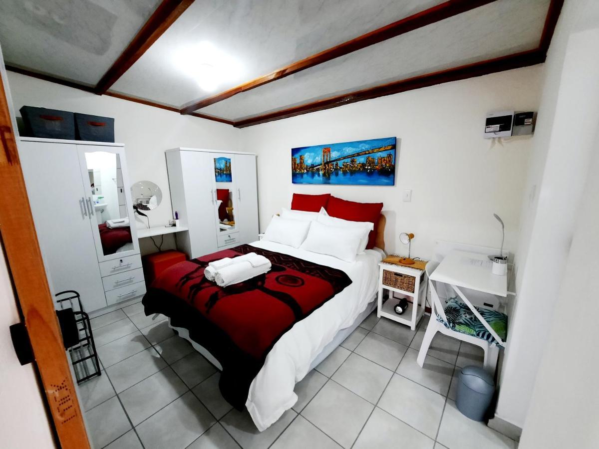 Cape Cozy Cottages เคปทาวน์ ภายนอก รูปภาพ