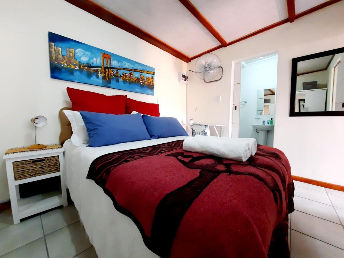 Cape Cozy Cottages เคปทาวน์ ภายนอก รูปภาพ