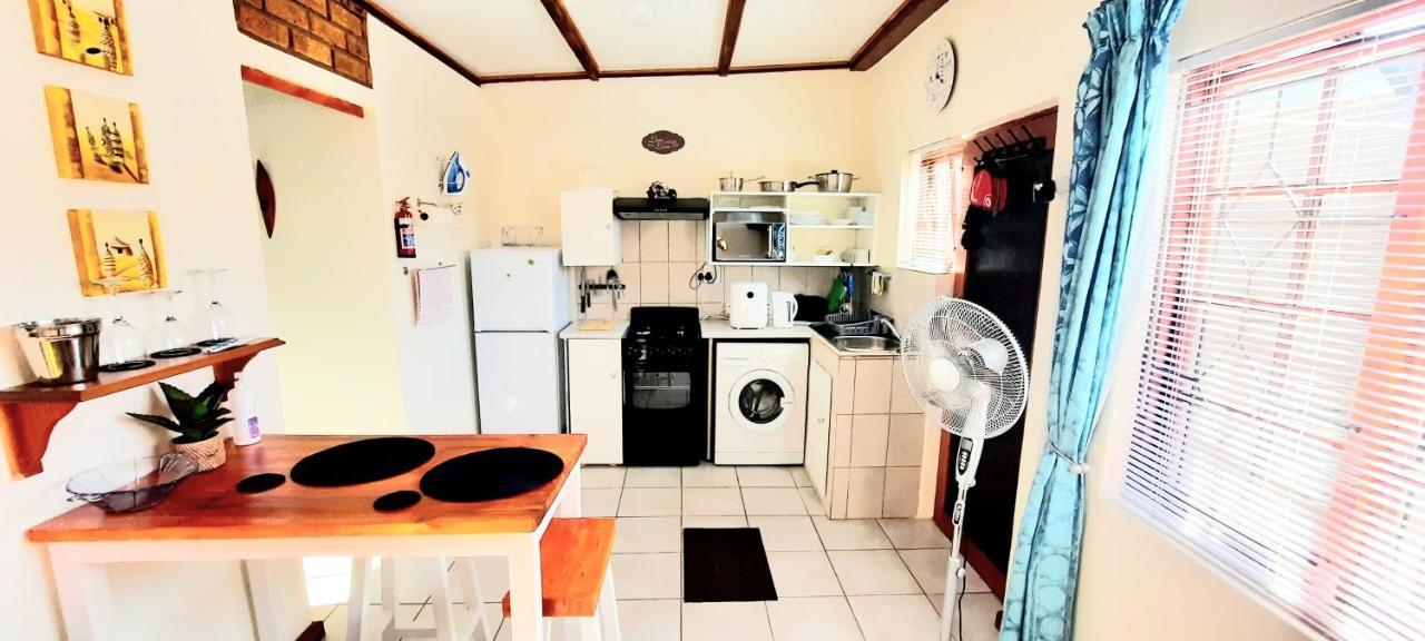 Cape Cozy Cottages เคปทาวน์ ภายนอก รูปภาพ